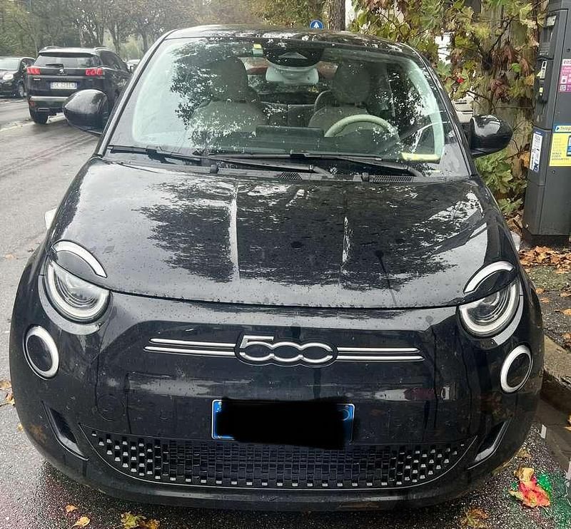 Usata Fiat 500e La Prima 42 kW (58 CV) 2022 Utilitaria