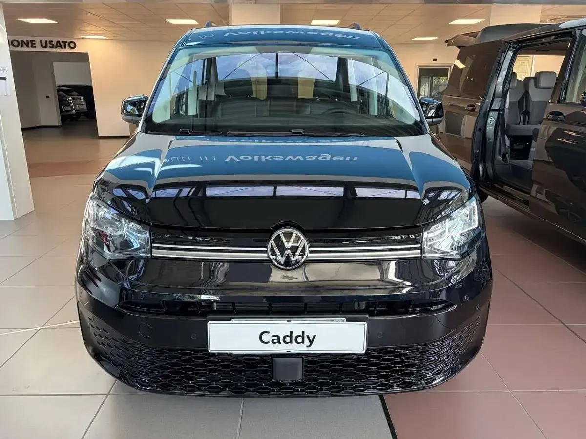 Nuova VW Caddy Life 122 CV (89 kW) 2026 Nero Monovolume