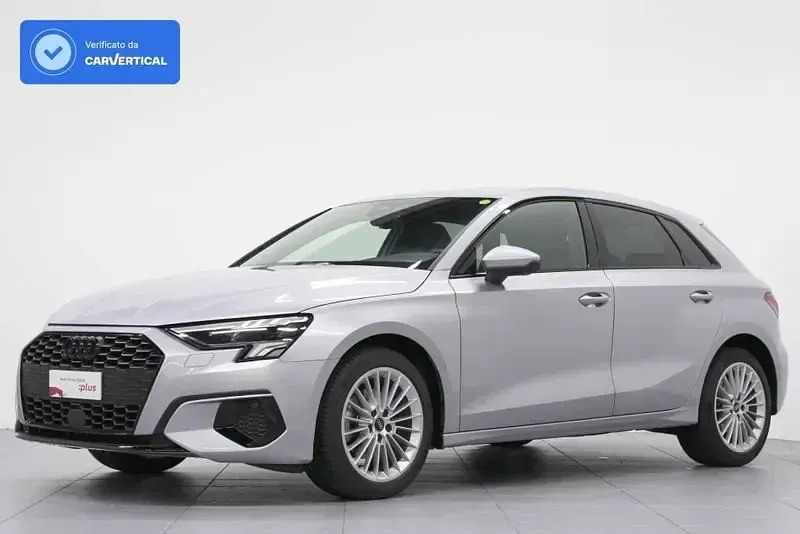 Usata Audi A3 Sportback Advanced 150 CV (110 kW) 2022 Argento Utilitaria