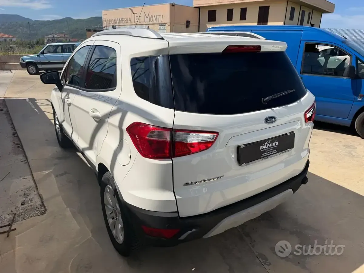 Usata Ford Ecosport Titanium 95 CV (69 kW) 2015 Bianco SUV