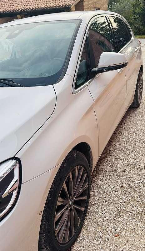 Usata BMW 216 Active Tourer 116 CV (85 kW) 2019 Bianco Monovolume