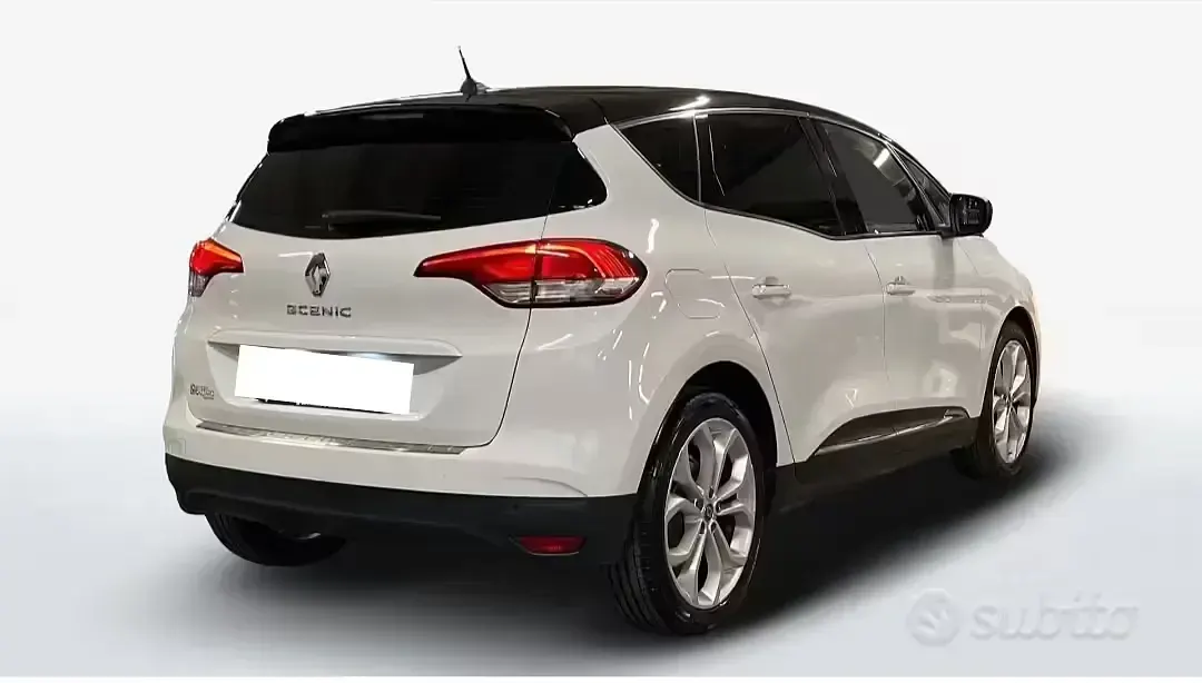 Usata Renault Scenic E-Tech 120 CV (88 kW) 2021 Bianco Monovolume