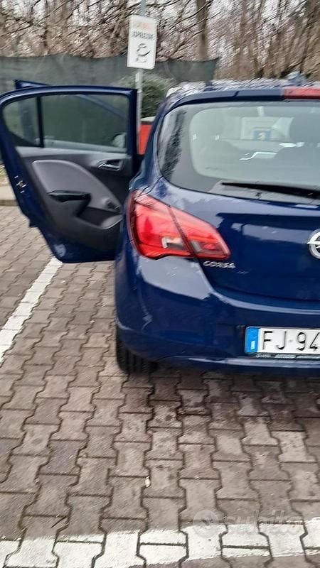 Usata Opel Corsa 2016 Blu Utilitaria
