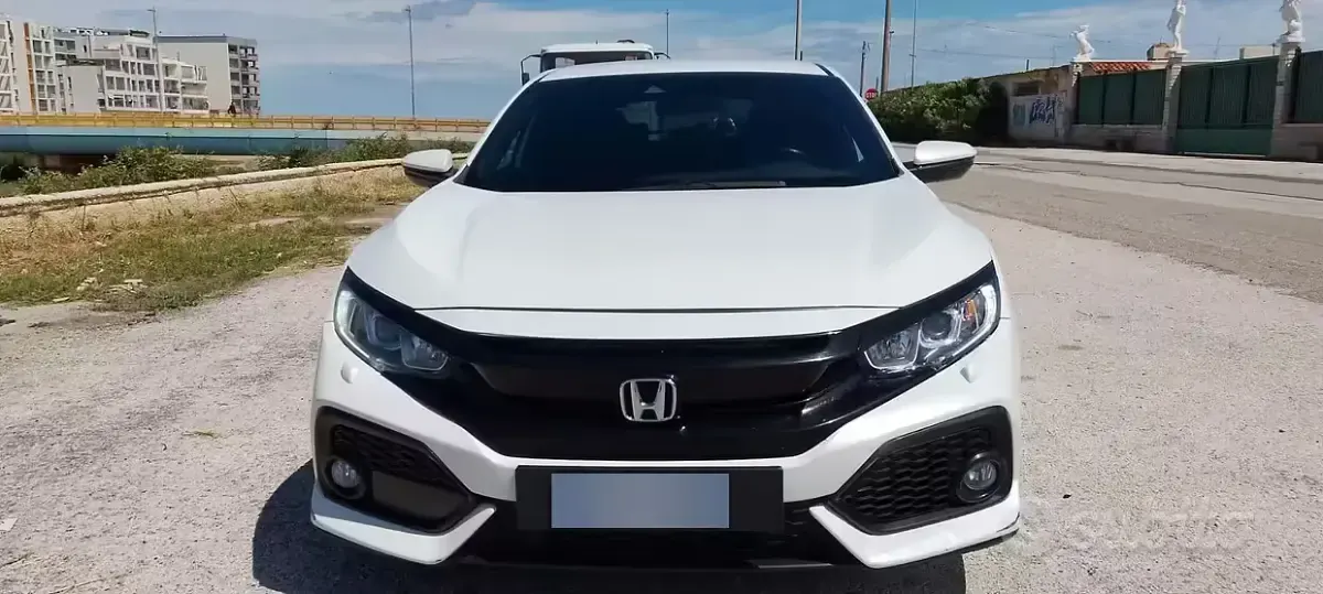Usata Honda Civic 120 CV (88 kW) 2019 Bianco Berlina