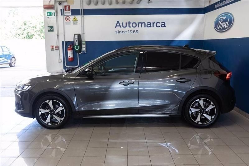 Usata Ford Focus Active 125 CV (91 kW) 2022 Grigio metallizzato SUV