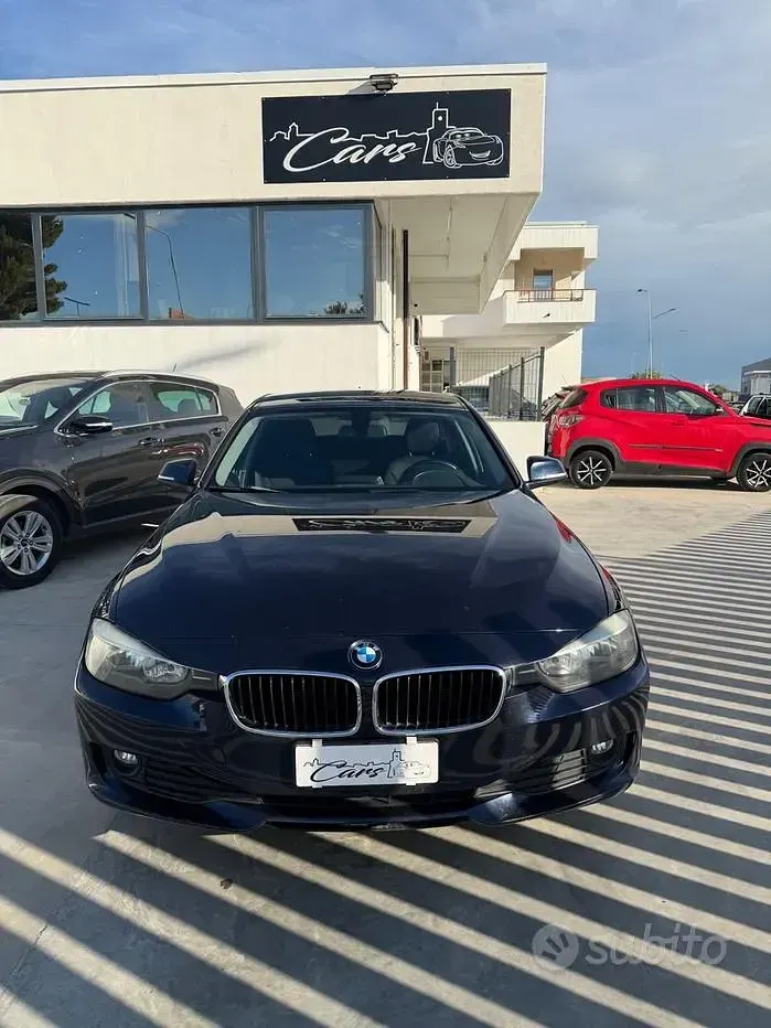Usata BMW 320 Sport Line 184 CV (135 kW) 2013 Blu Station wagon