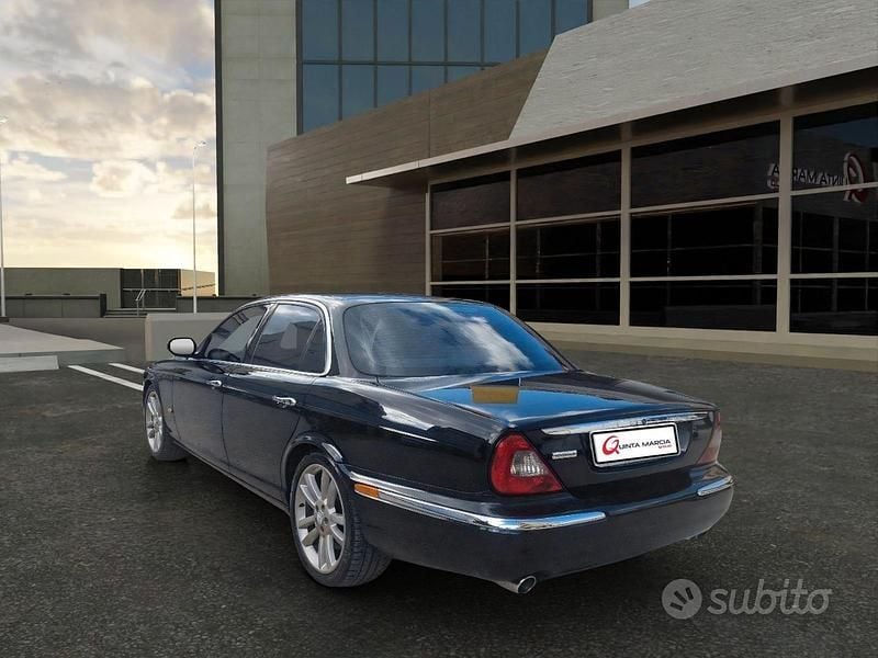 Usata Jaguar XJ Sovereign 207 CV (152 kW) 2006 Nero Berlina