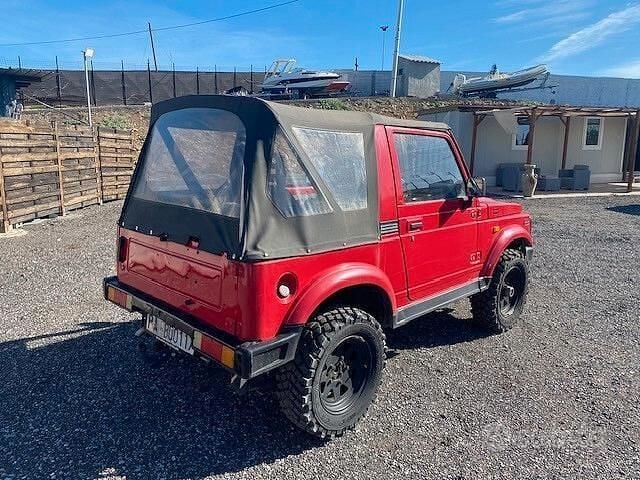 Usata Suzuki Samurai 64 CV (47 kW) 1992 Rosso SUV