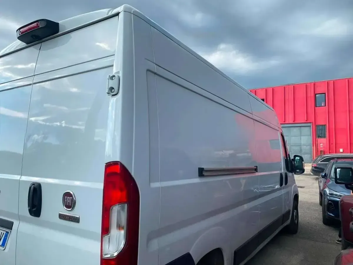 Usata Fiat Ducato 140 CV (102 kW) 2022 Bianco Furgone