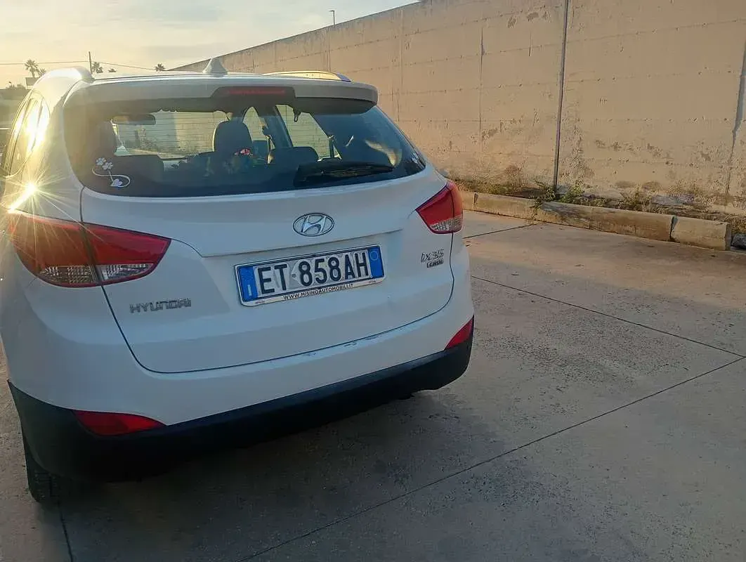 Usata Hyundai ix35 116 CV (85 kW) 2013 Bianco SUV