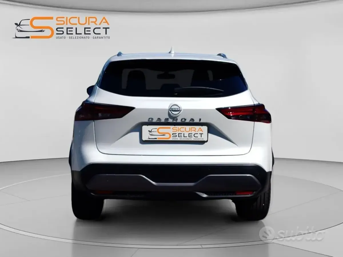 Usata Nissan Qashqai N-Connecta 140 CV (102 kW) 2024 Bianco SUV