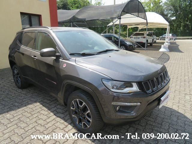 Usata Jeep Compass Trailhawk 170 CV (125 kW) 2018 Grigio(met.) SUV