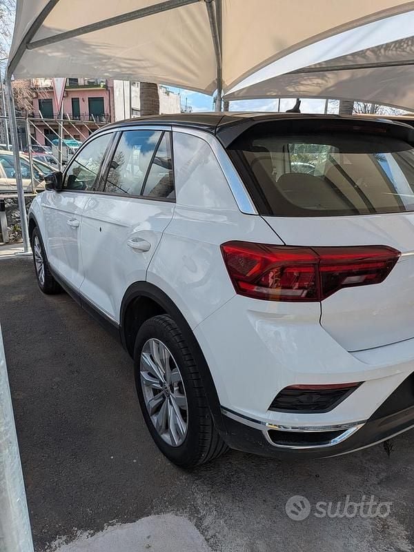 Usata VW T-Roc Style 115 CV (84 kW) 2019 Bianco SUV