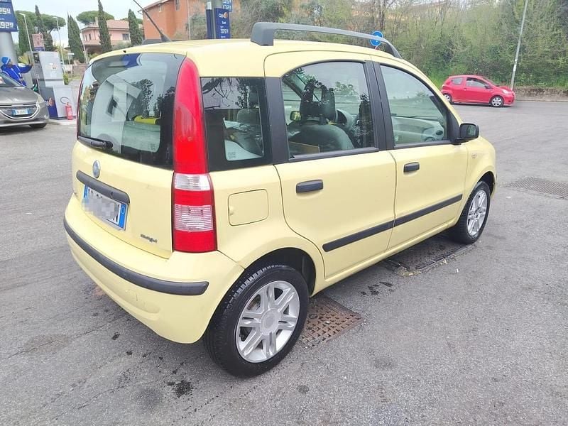 Usata Fiat Panda Emotion 70 CV (51 kW) 2006 Giallo Utilitaria