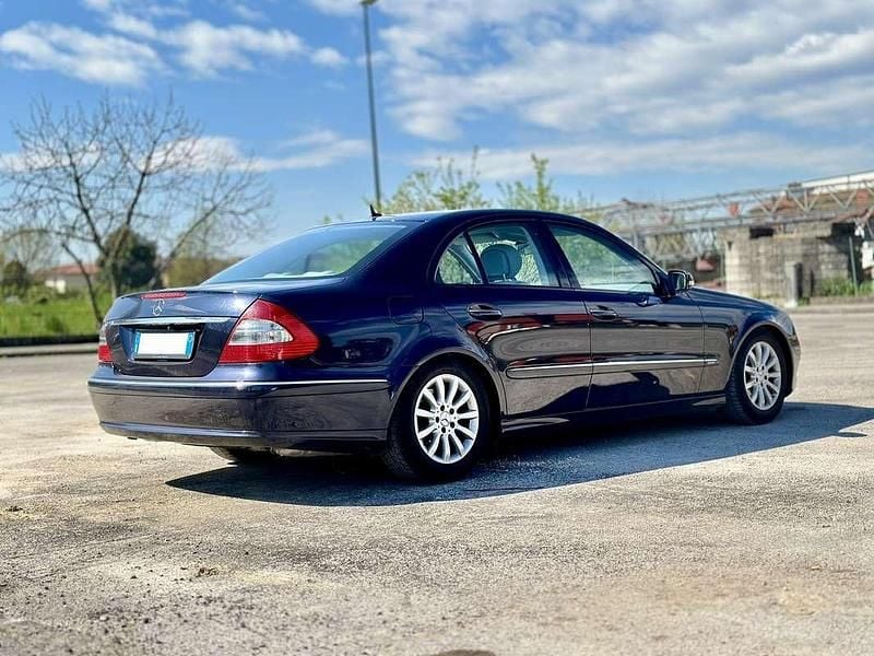 Usata Mercedes E200 Elegance 184 CV (135 kW) 2007 Berlina