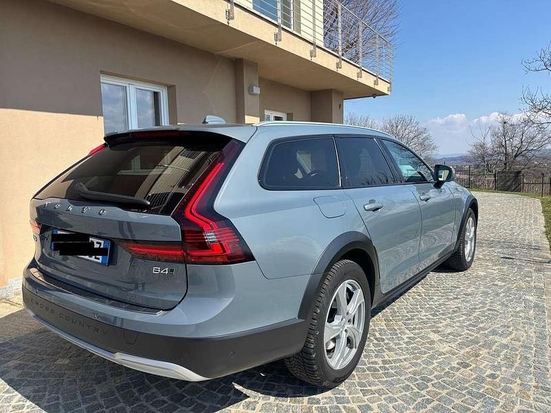 Usata Volvo V90 CC Business Edition 197 CV (144 kW) 2021 Blu/azzurro Station wagon