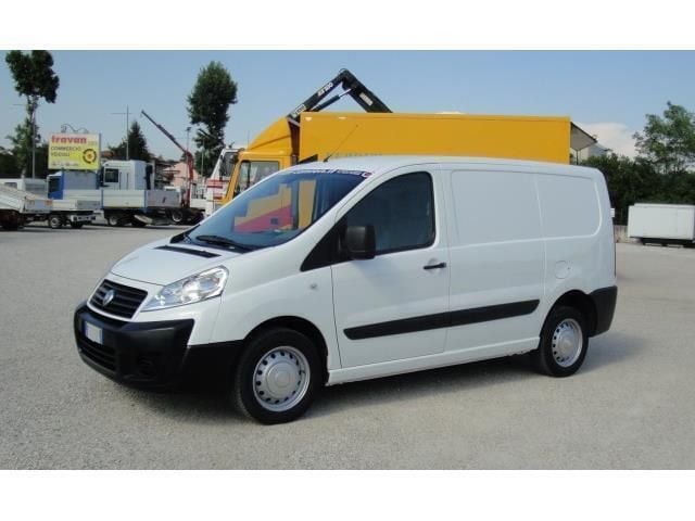 Bianco Usata 2007 Fiat Scudo Furgone | 7990 € (Buon prezzo) - Immagine 1/4