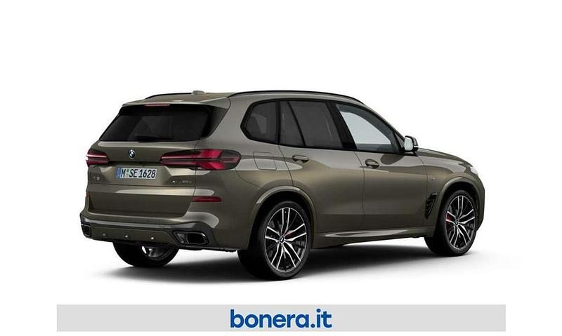 Nuova BMW X5 M Sport 298 CV (219 kW) 2026 Manhattan metallic SUV