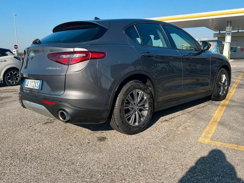 Usata Alfa Romeo Stelvio Business 160 CV (117 kW) 2020 Grigio SUV