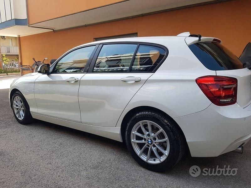 Usata BMW 114 M Sport 102 CV (75 kW) 2013 Bianco Utilitaria
