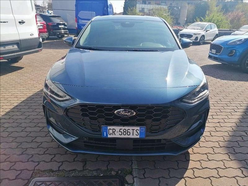 Usata Ford Focus ST-Line 125 CV (91 kW) 2023 Blu metallizzato Berlina