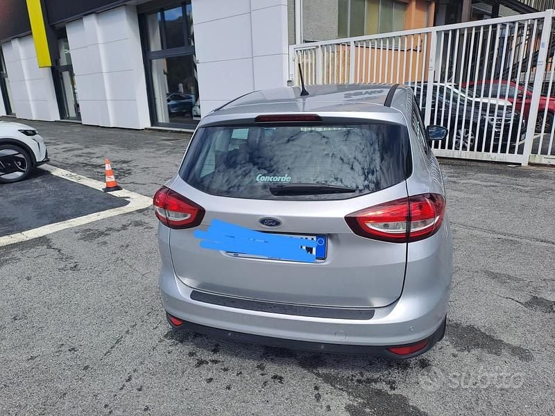 Grigio Usata 2016 Ford C-MAX Monovolume | 7000 € (Super prezzo) - Immagine 1/4