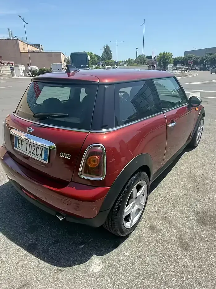 Usata Mini ONE 95 CV (69 kW) 2010 Rosso Utilitaria