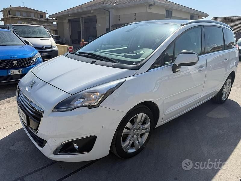 Usata Peugeot 5008 Allure 119 CV (87 kW) 2016 Bianco Monovolume