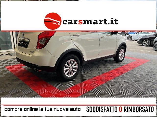 Usata Ssangyong (KGM) Korando 149 CV (109 kW) 2015 Bianco SUV