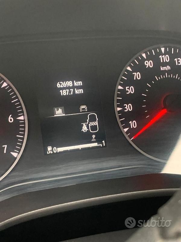 Usata Dacia Jogger Extreme 101 CV (74 kW) 2023 Verde Monovolume