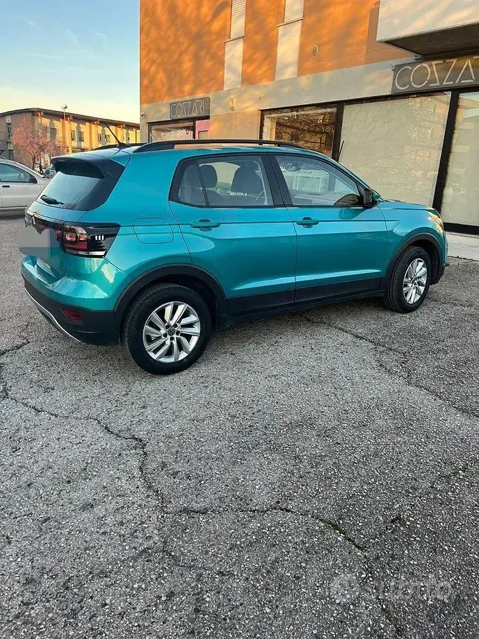 Usata VW T-Cross 110 CV (80 kW) 2023 Blu SUV