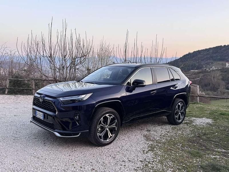 Usata Toyota RAV4 Hybrid Style 185 CV (136 kW) 2025 SUV