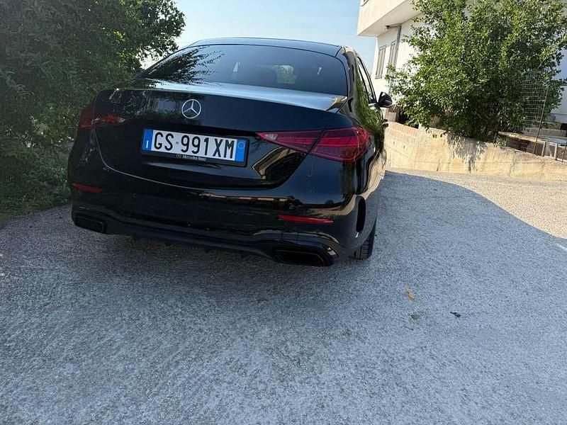 Usata 2024 Mercedes C220 Advanced Plus Tre volumi | 53.000 € (Molto cara) - Immagine 1/4