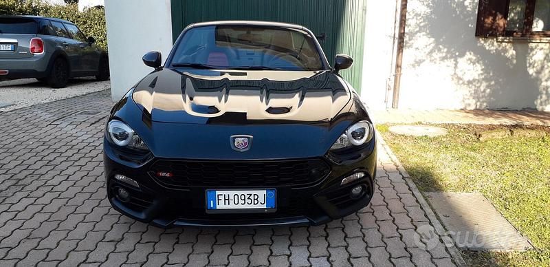 Usata Abarth 124 Spider 170 CV (125 kW) 2016 Nero Cabrio