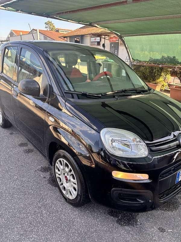 Usata Fiat Panda Pop 69 CV (50 kW) 2017 Nero Utilitaria