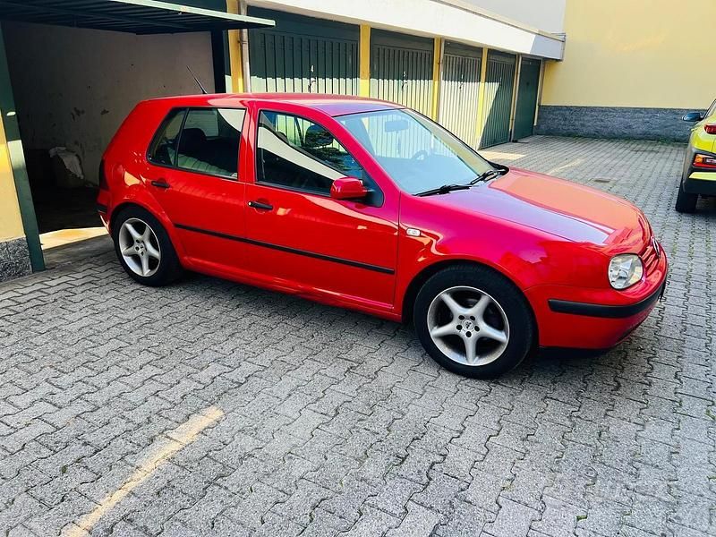 Usata VW Golf 75 CV (55 kW) 2002 Rosso Berlina