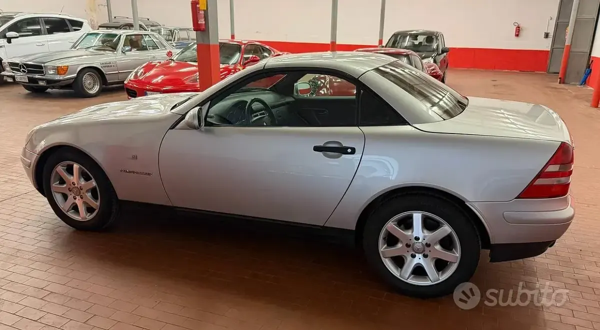 Usata Mercedes SLK200 192 CV (141 kW) 1997 Grigio Cabrio