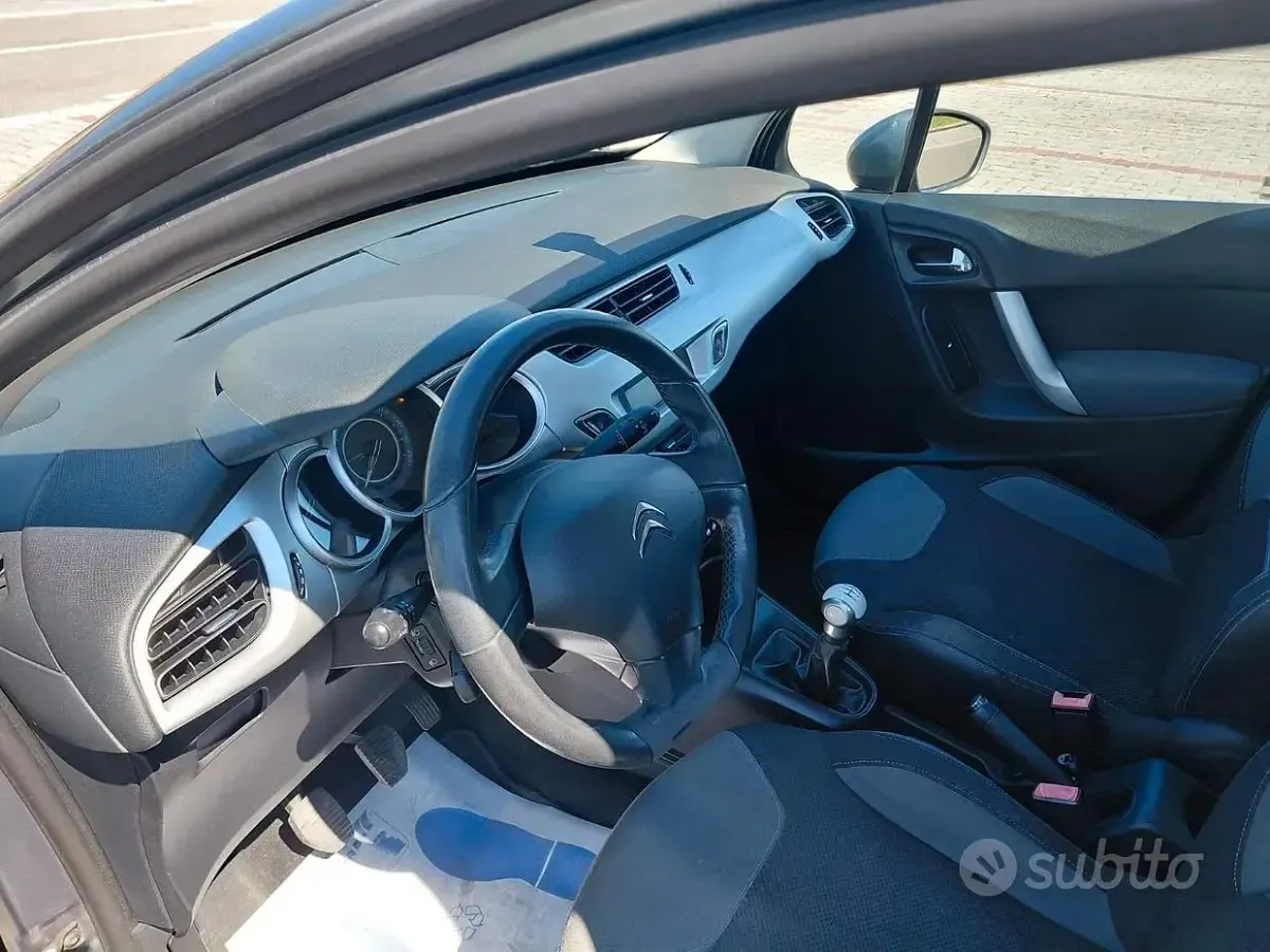 Usata Citroën C3 60 CV (44 kW) 2012 Grigio Berlina