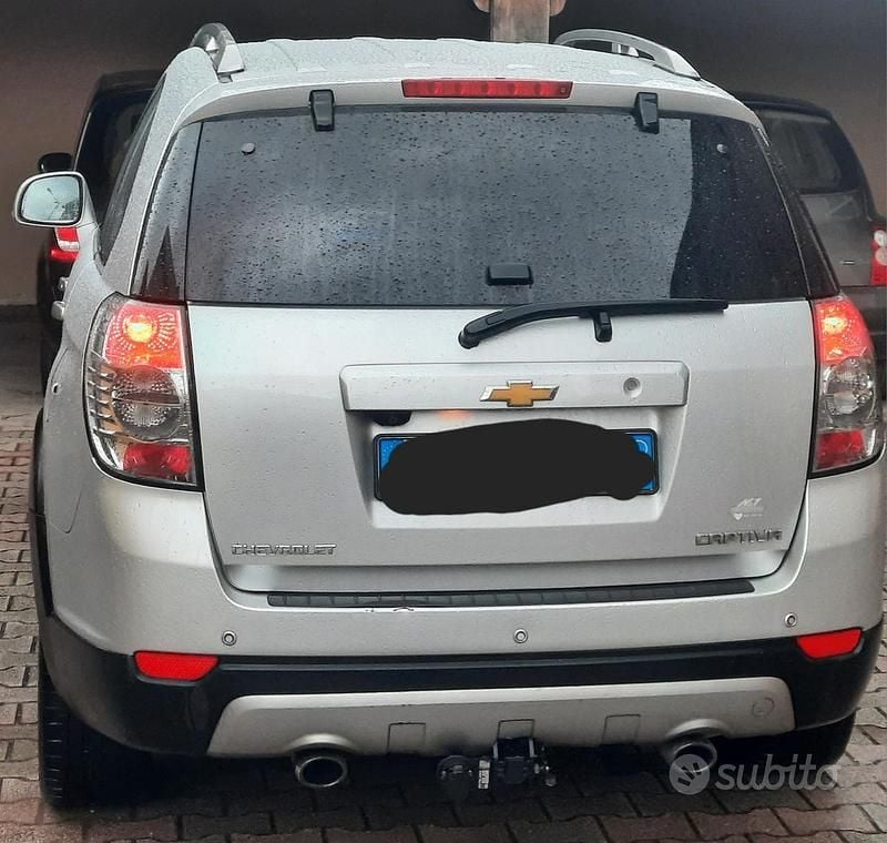 Usata Chevrolet Captiva 184 CV (135 kW) 2013 Grigio SUV