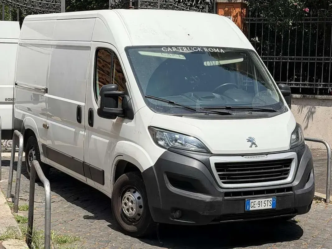 Usata Peugeot Boxer 120 CV (88 kW) 2022 Bianco Furgone