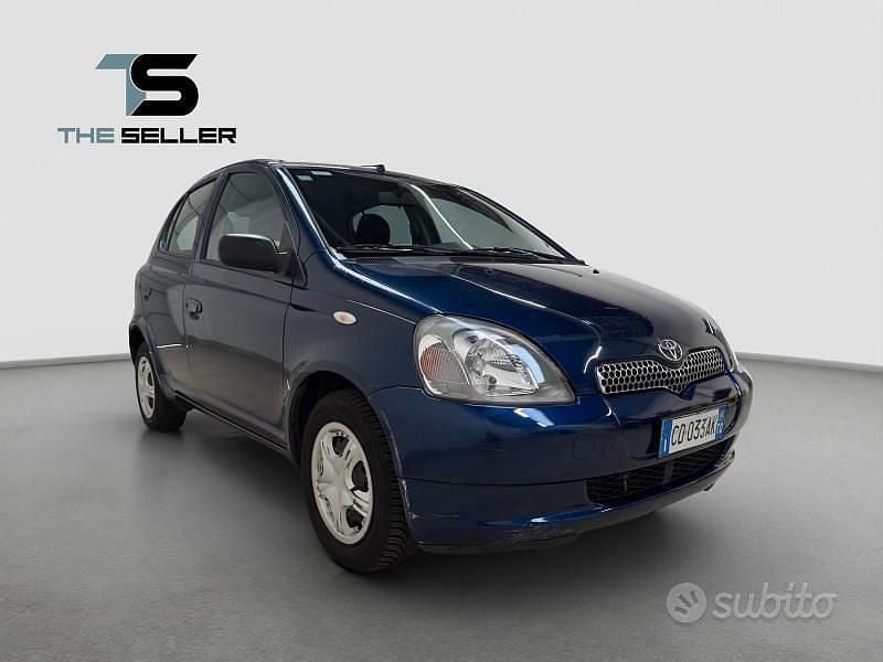 Usata Toyota Yaris Sol 68 CV (50 kW) 2002 Other Berlina