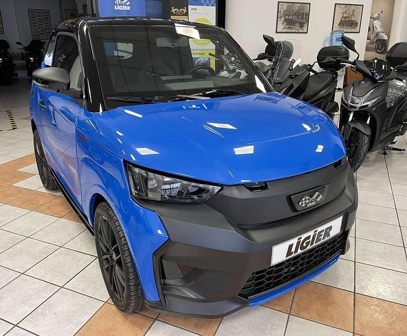 Nuova Ligier JS50 2025 Blu/azzurro Utilitaria