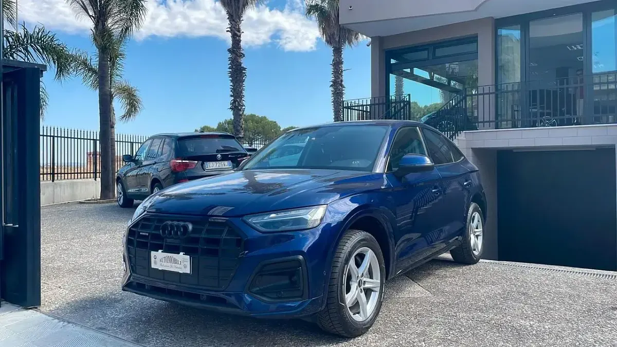 Usata Audi Q5 Sportback S-line plus 203 CV (149 kW) 2022 Blu SUV