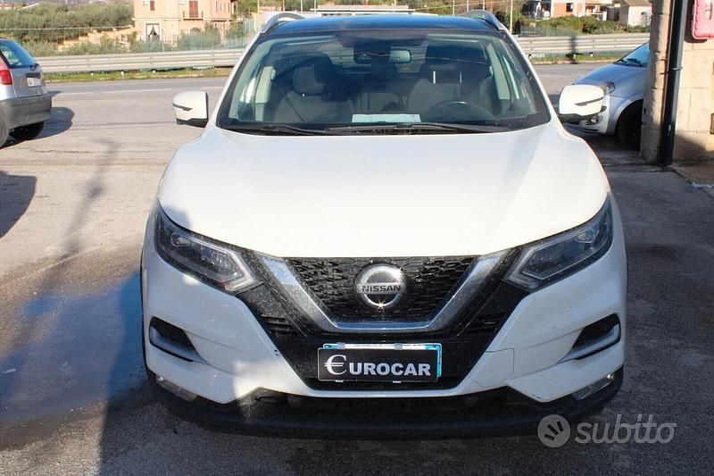 Usata Nissan Qashqai Visia 115 CV (84 kW) 2018 Bianco SUV