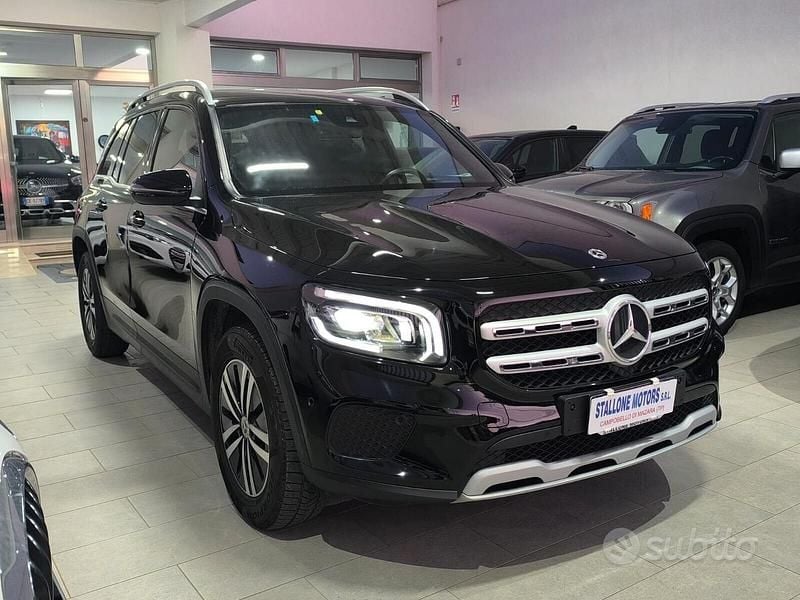 Usata Mercedes GLB180 Executive 116 CV (85 kW) 2021 Grigio SUV