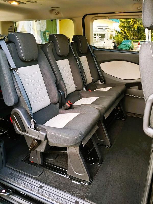 Usata Ford Tourneo Titanium 170 CV (125 kW) 2017 Nero Monovolume