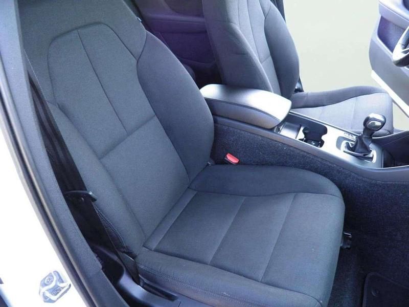 Usata Volvo XC40 Business Edition 150 CV (110 kW) 2018 Bianco SUV