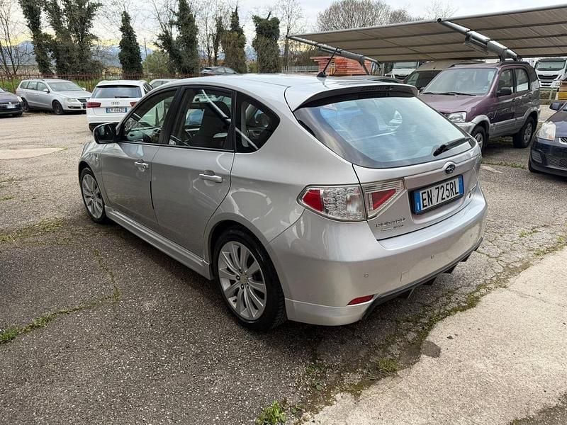 Usata Subaru Impreza Sport 150 CV (110 kW) 2012 Argento Berlina