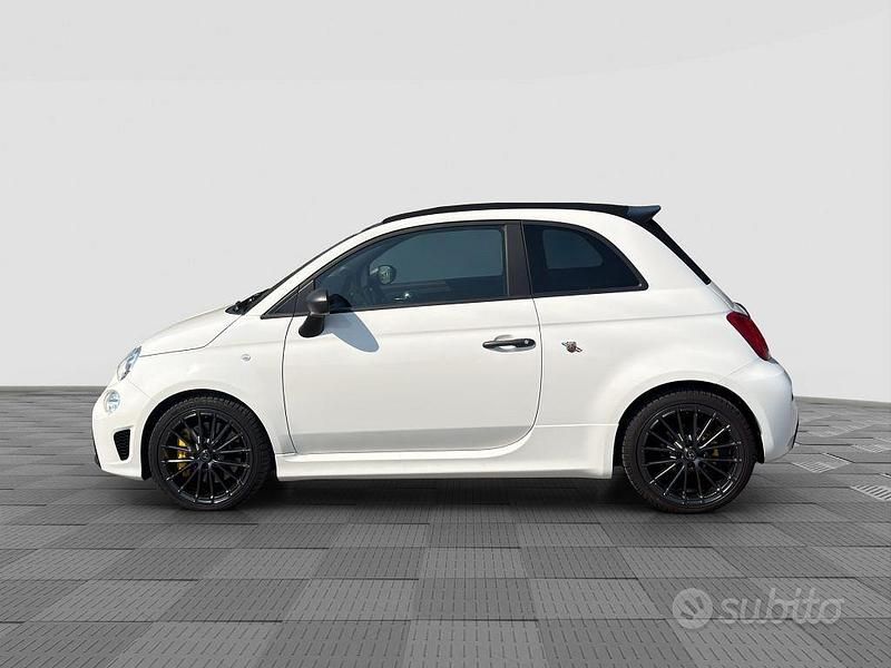 Usata Abarth 695 180 CV (132 kW) 2024 Bianco Utilitaria