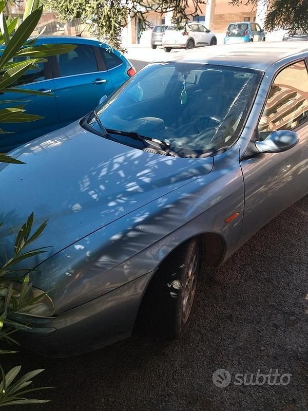 Usata Alfa Romeo 156 110 CV (80 kW) 2002 Grigio Berlina